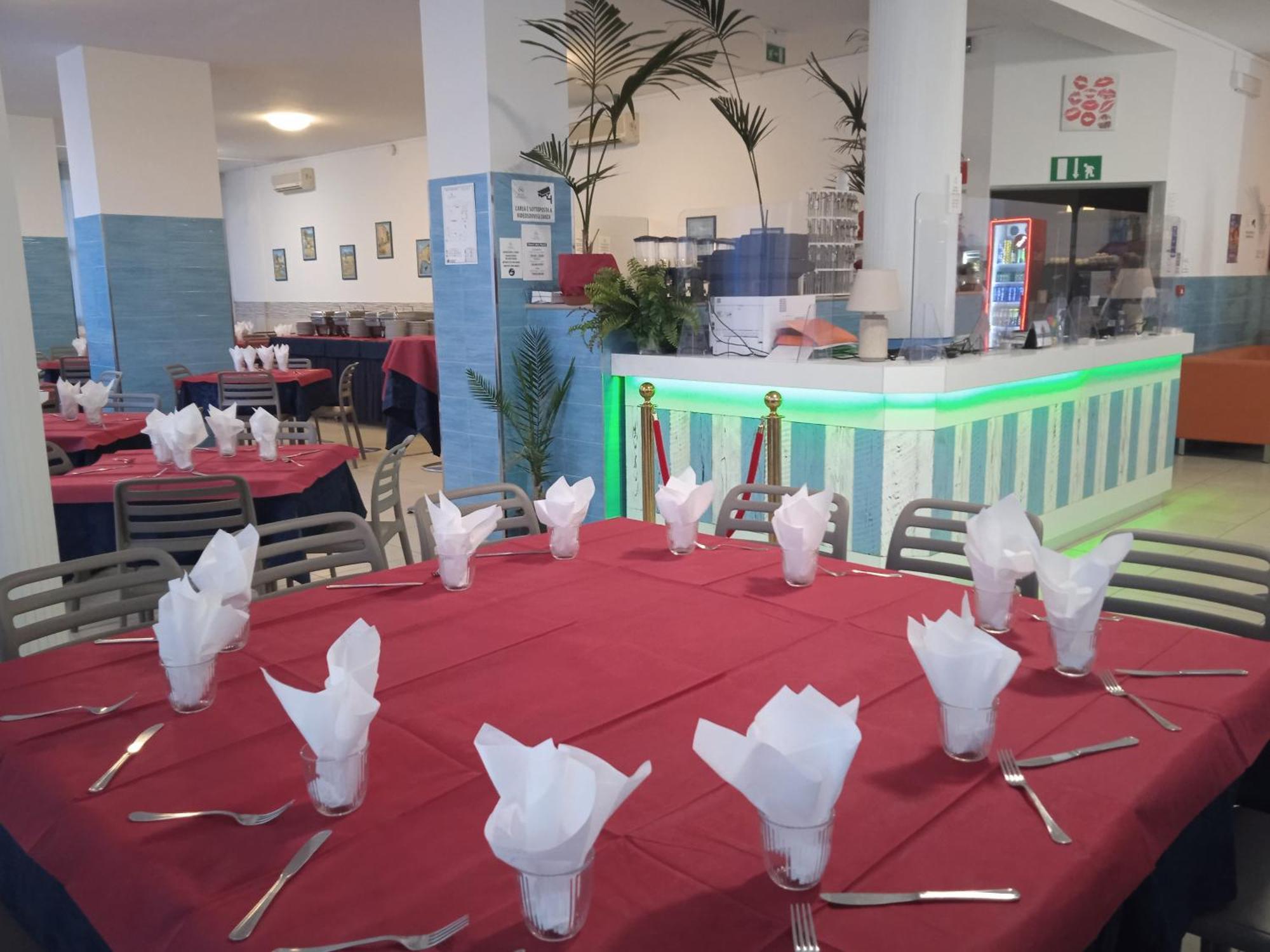 Hotel Napoleon Cesenatico Buitenkant foto
