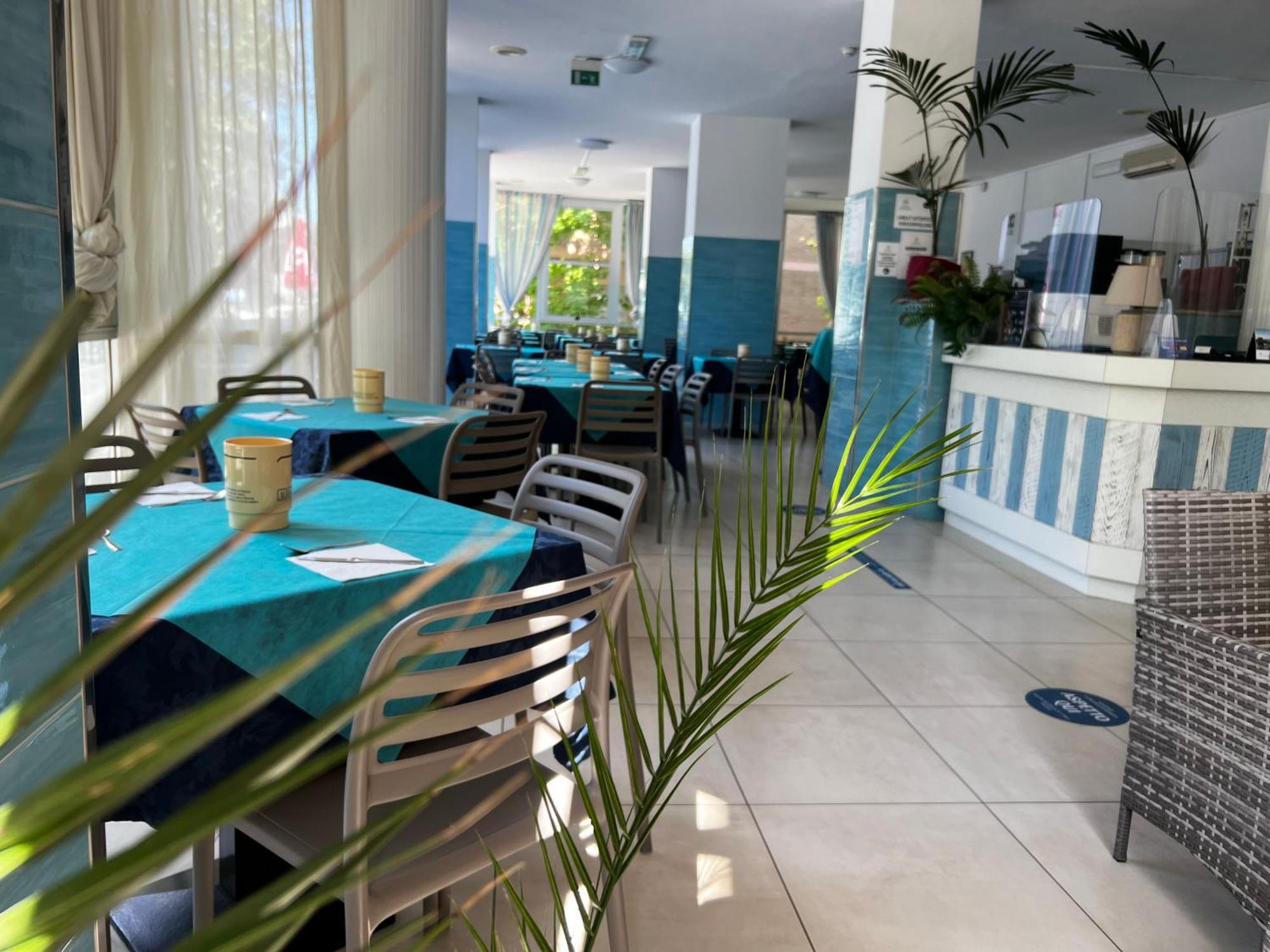 Hotel Napoleon Cesenatico Buitenkant foto