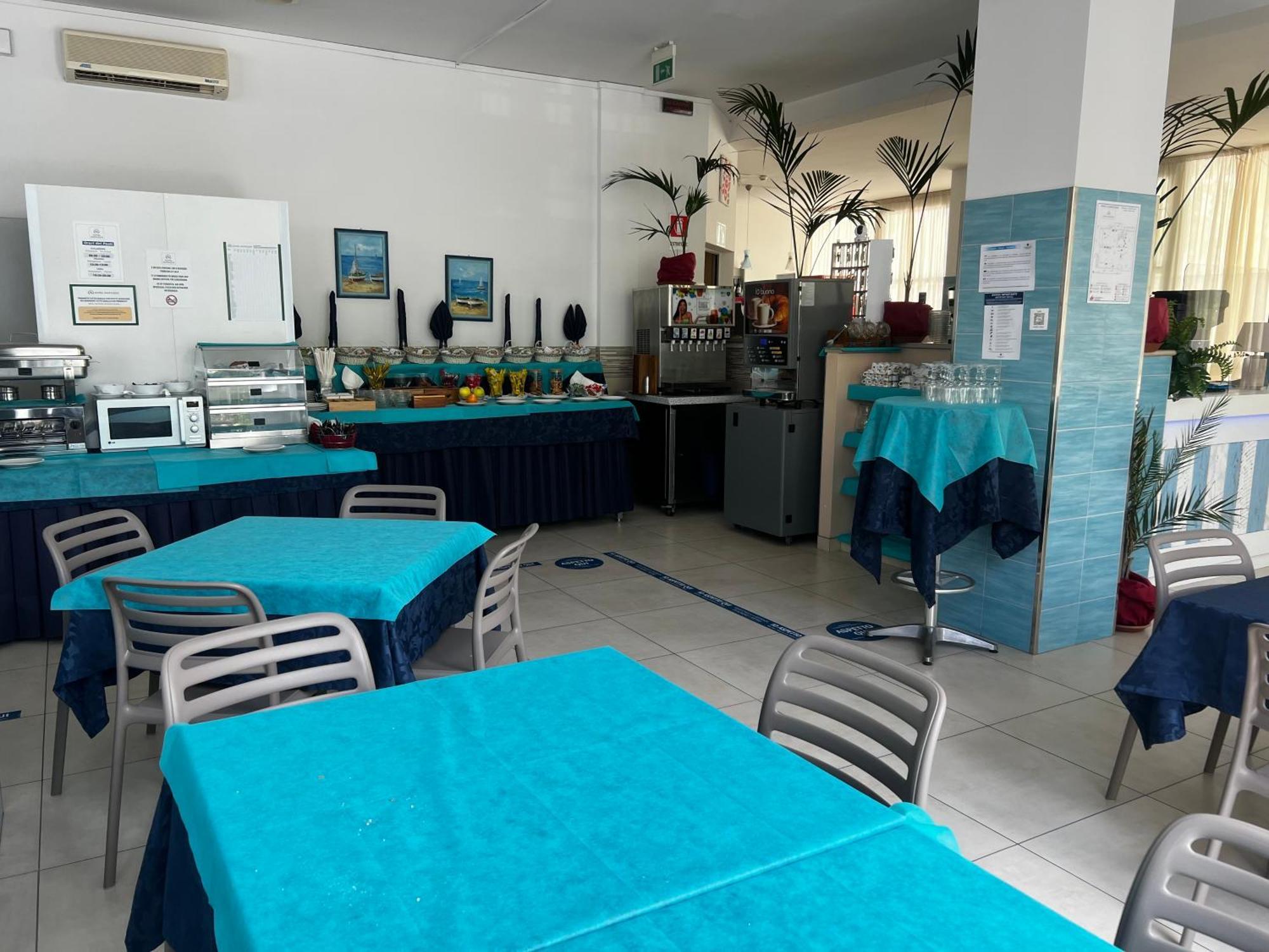 Hotel Napoleon Cesenatico Buitenkant foto