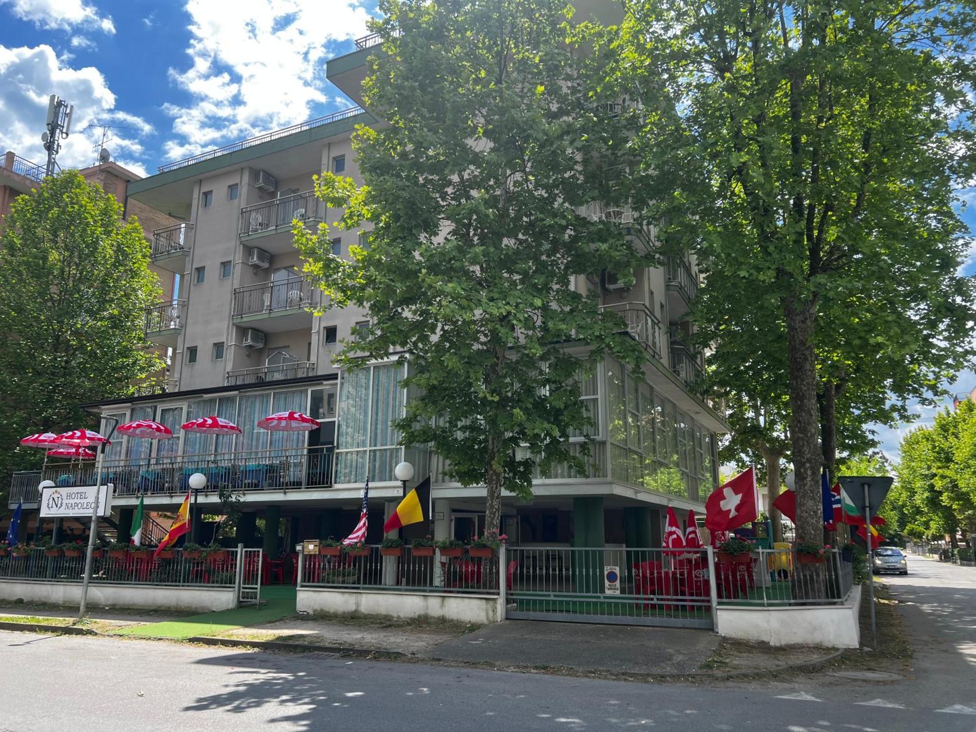 Hotel Napoleon Cesenatico Buitenkant foto