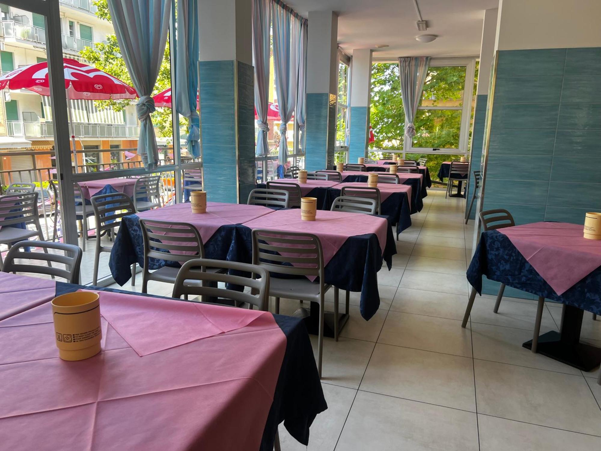 Hotel Napoleon Cesenatico Buitenkant foto